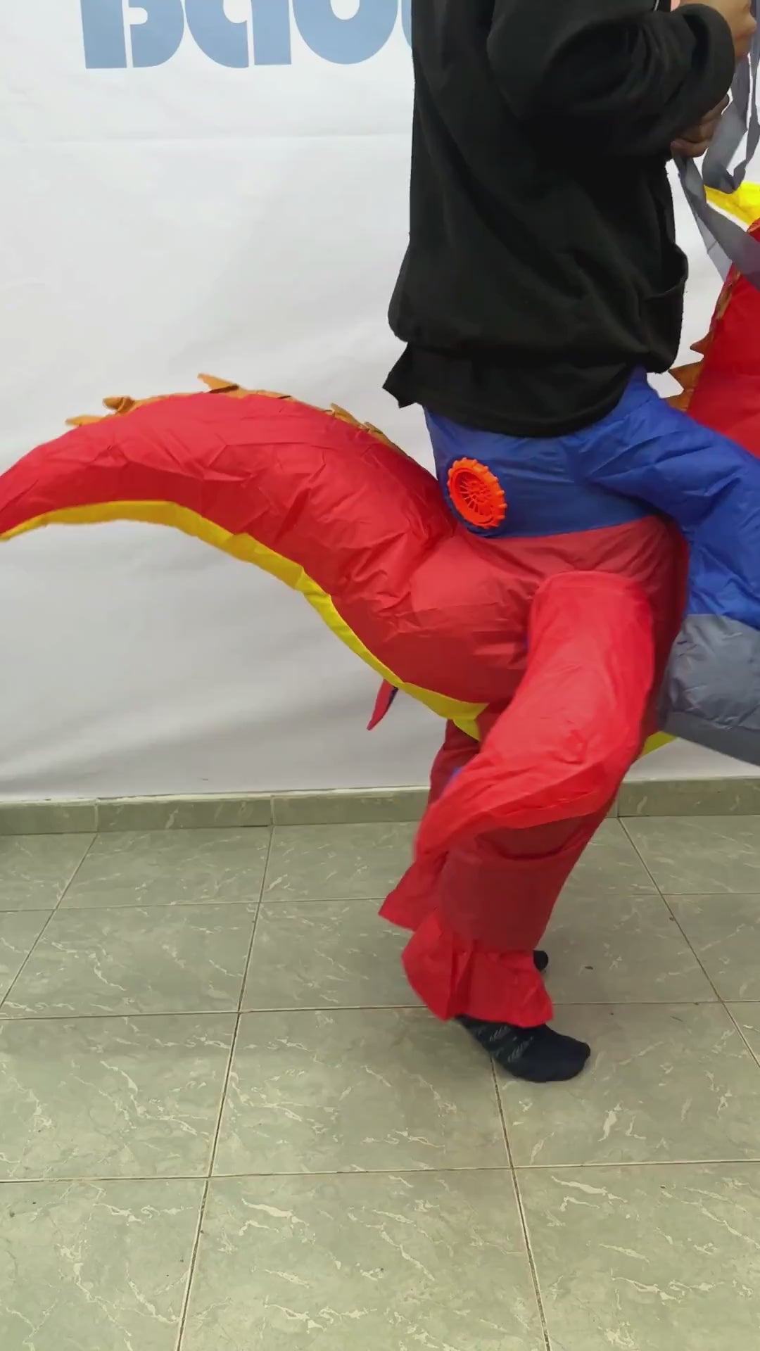 Disfraz Inflable Dragón De Fuego Para Niño Con Ventilador Y Caja De Baterías Halloween 88x144cm